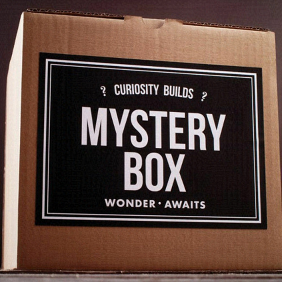 Mens Sweaters Mystery Box - Assortment of Brands 4-6 Items - Picture 1 of 1